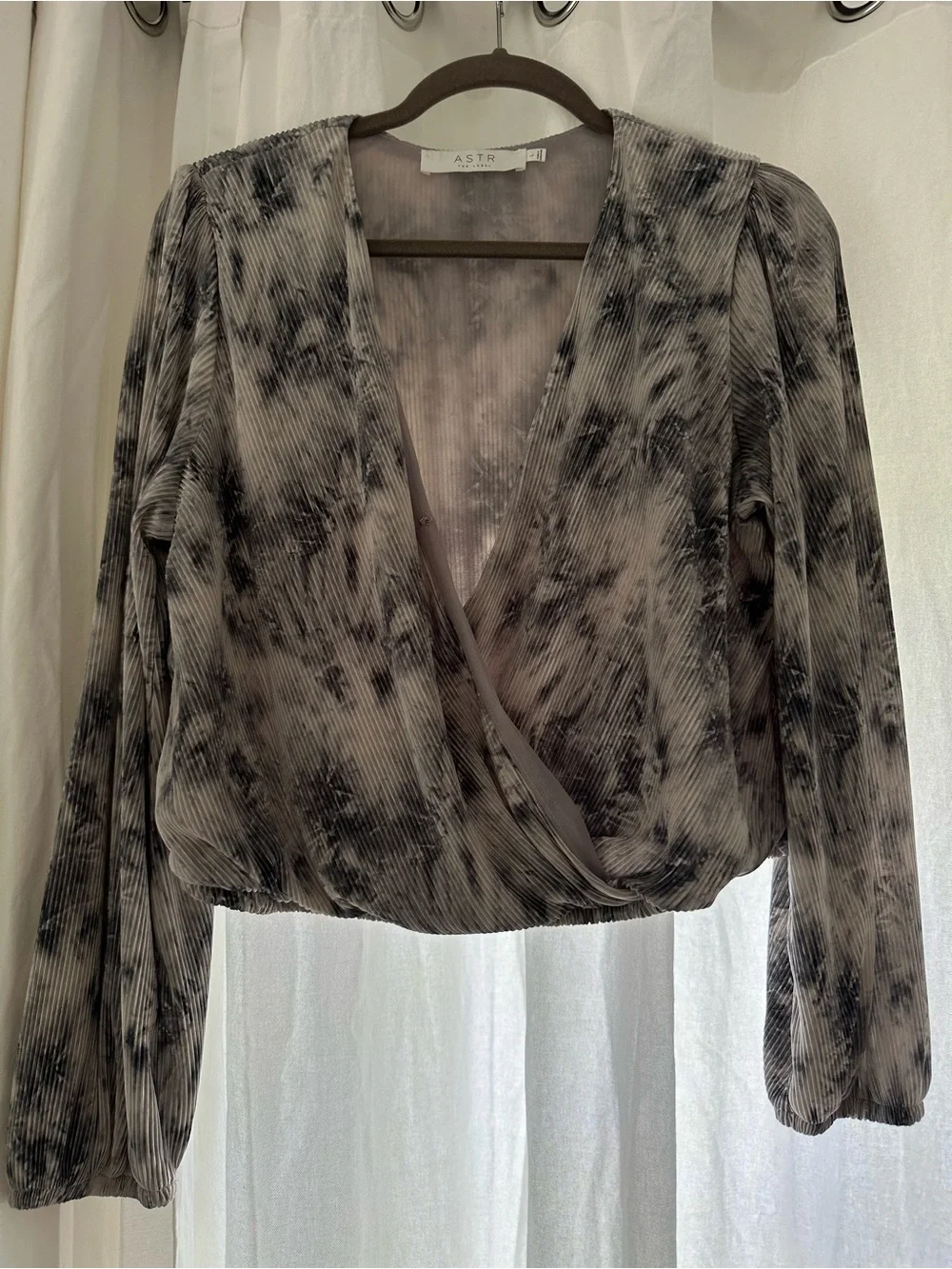 Astr label pleated